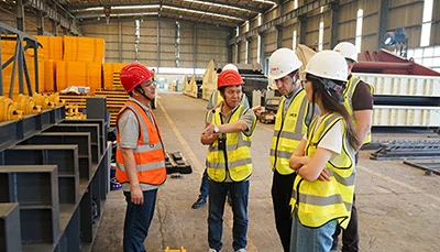 Visita a la fàbrica del client rus: -Obert l'equip de la planta de trituració...